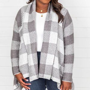 NWOT Candidly Chic Buffalo Plaid Cardigan Grey